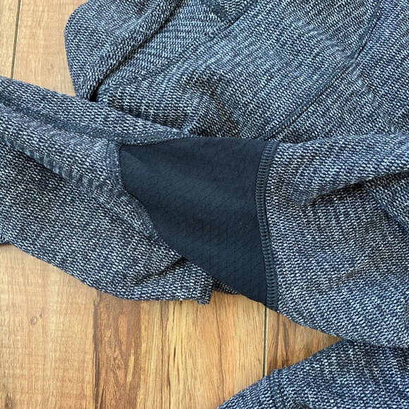 Lululemon Think Fast Pullover - Picture 3 of 6